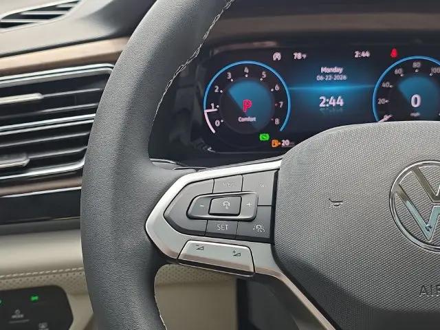 2026 Volkswagen Atlas SE with Technology