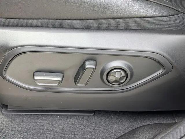 2026 Jeep Grand Cherokee Limited 4x2