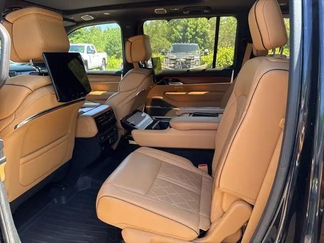 2022 Jeep Grand Wagoneer Series III 4x4