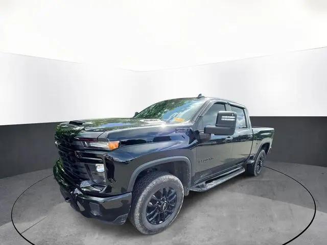 2025 Chevrolet Silverado 2500HD 4WD Crew Cab Standard Bed Custom