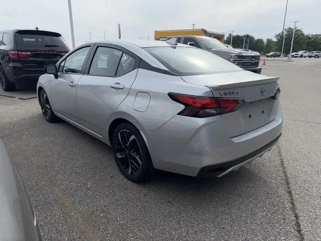 2024 Nissan Versa 1.6 SR