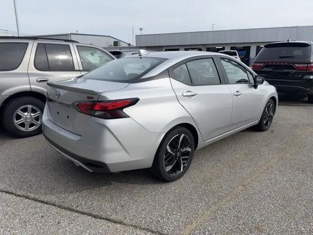 2024 Nissan Versa 1.6 SR