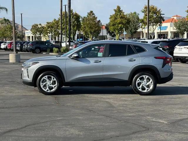 2025 Chevrolet Trax FWD LS