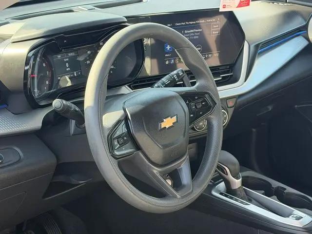 2025 Chevrolet Trax FWD LS