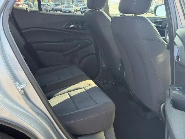 2025 Chevrolet Trax FWD LS