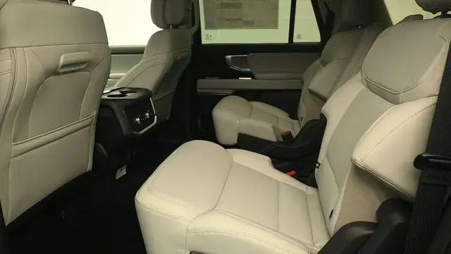 2026 Ford Expedition Max Platinum MAX