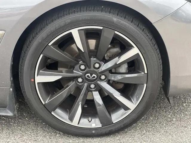 2020 INFINITI Q60 LUXE AWD