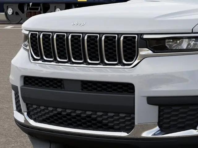 2026 Jeep Grand Cherokee L Laredo 4x2