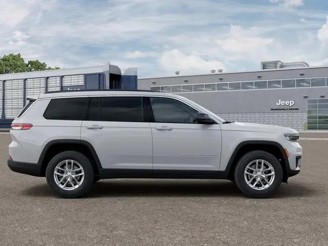 2026 Jeep Grand Cherokee L Laredo 4x2