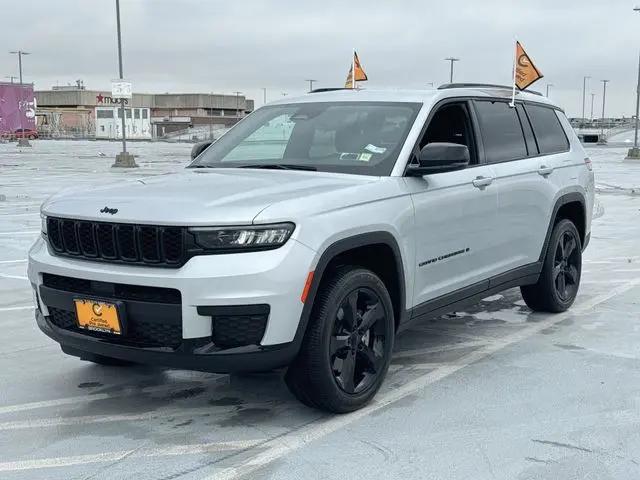 2023 Jeep Grand Cherokee L Altitude 4x4