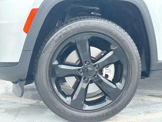 2023 Jeep Grand Cherokee L Altitude 4x4