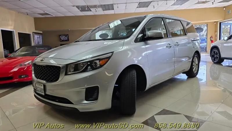 2017 Kia Sedona LX