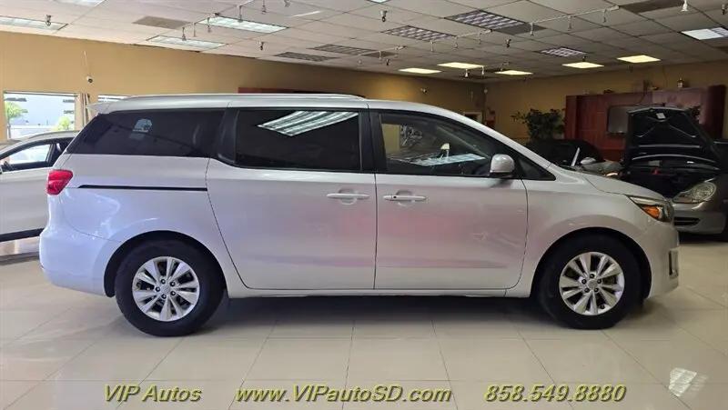 2017 Kia Sedona LX