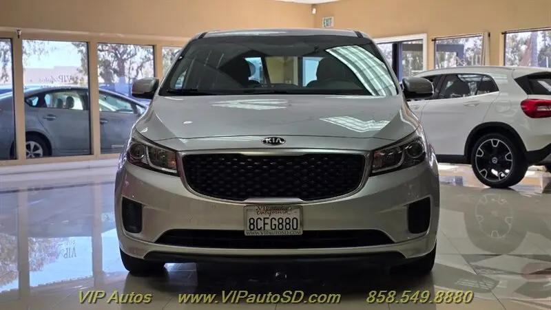 2017 Kia Sedona LX
