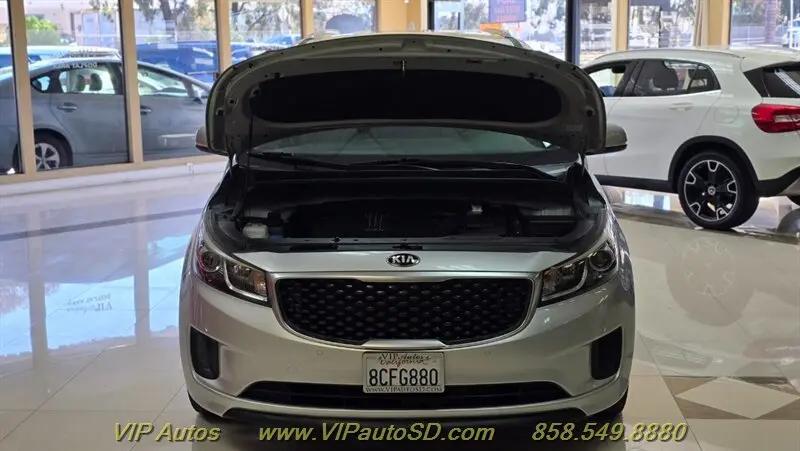 2017 Kia Sedona LX
