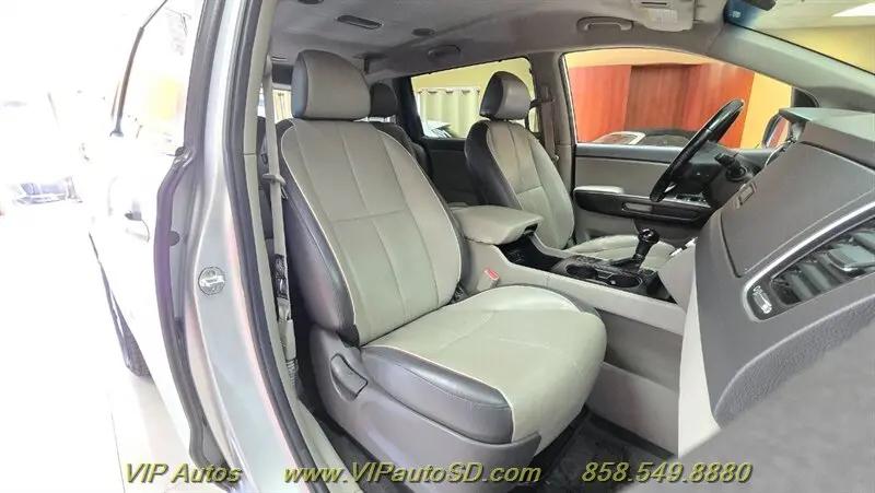 2017 Kia Sedona LX