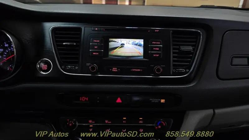 2017 Kia Sedona LX