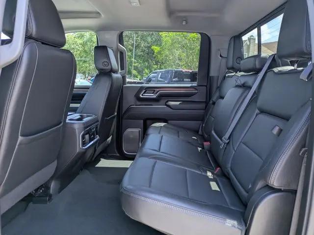2024 GMC Sierra 2500HD 4WD Crew Cab Standard Bed Denali