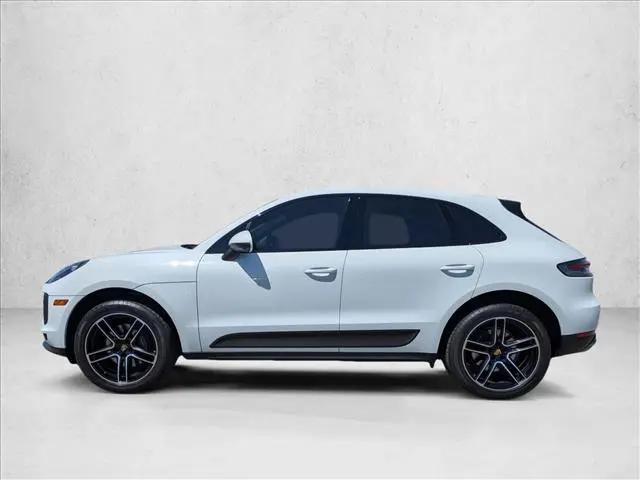 2021 Porsche Macan Macan