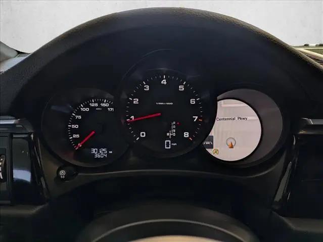 2021 Porsche Macan Macan