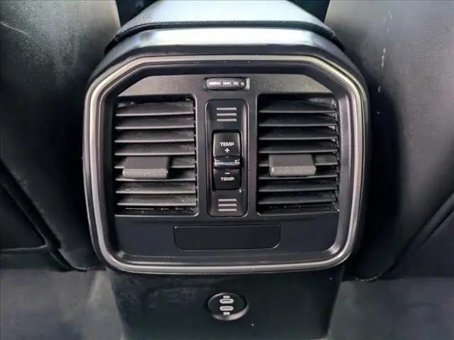 2021 Porsche Macan Macan