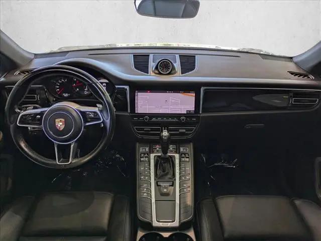 2021 Porsche Macan Macan