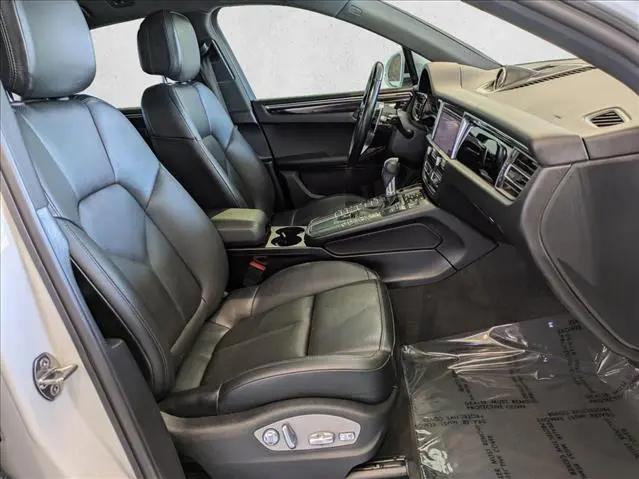2021 Porsche Macan Macan