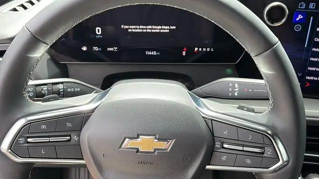 2025 Chevrolet Traverse AWD LT