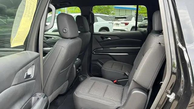 2025 Chevrolet Traverse AWD LT