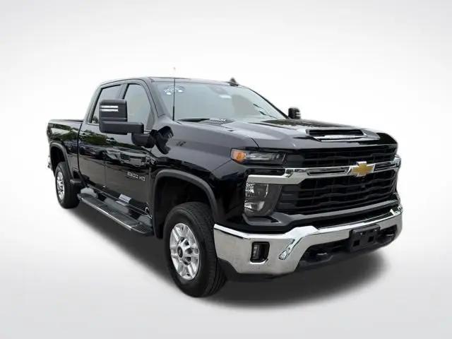 2025 Chevrolet Silverado 2500HD 4WD Crew Cab Standard Bed LT
