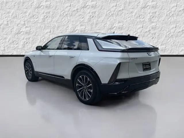 2024 Cadillac iQ Sport w/1SJ
