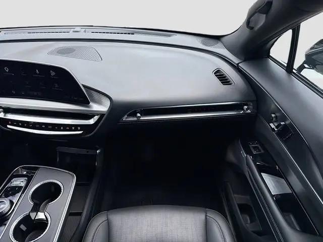2024 Cadillac iQ Sport w/1SJ