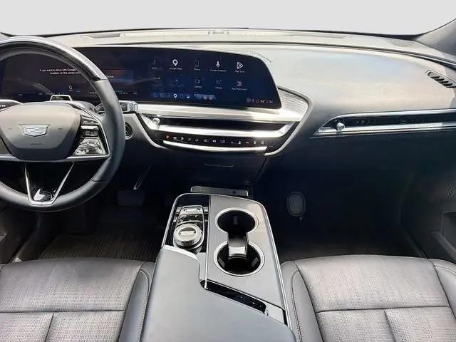 2024 Cadillac iQ Sport w/1SJ