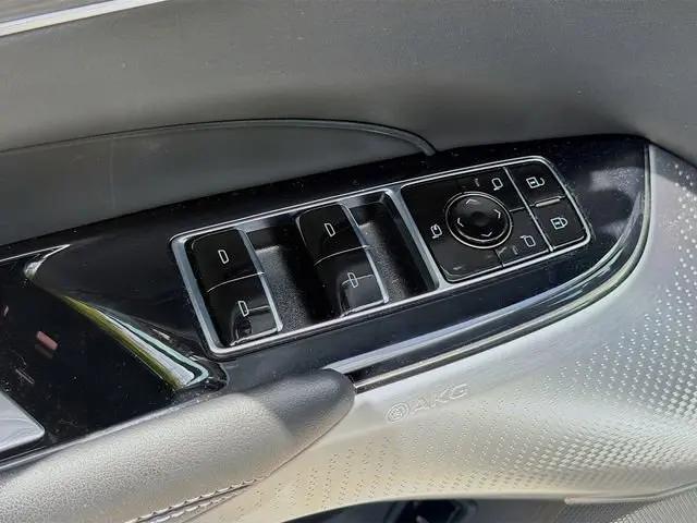 2024 Cadillac iQ Sport w/1SJ