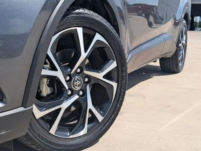 2018 Toyota C-HR XLE Premium
