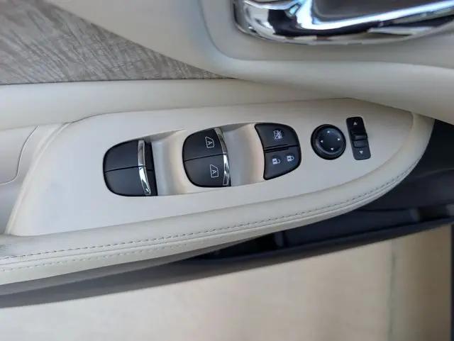 2022 Nissan Murano SL FWD
