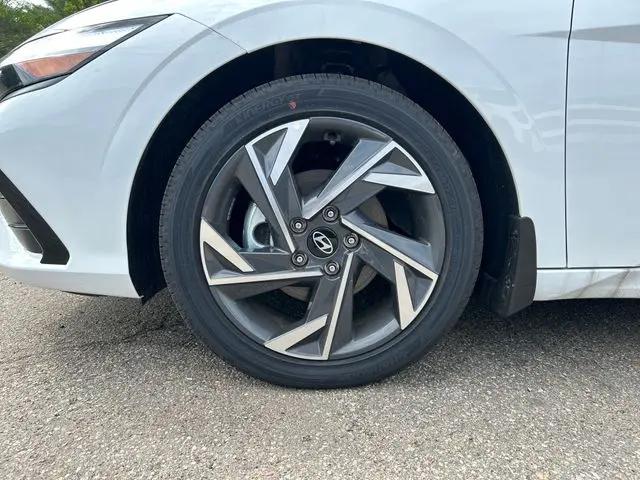 2026 Hyundai Elantra Hybrid Limited