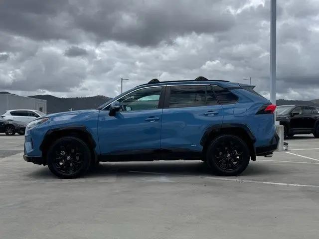 2022 Toyota RAV4 Hybrid SE