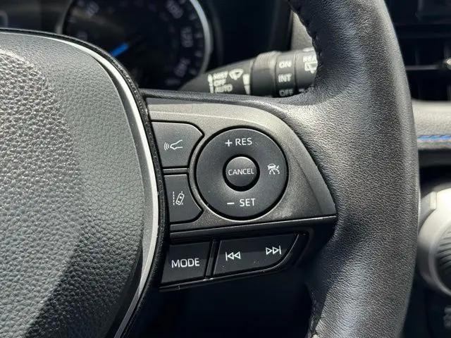 2022 Toyota RAV4 Hybrid SE
