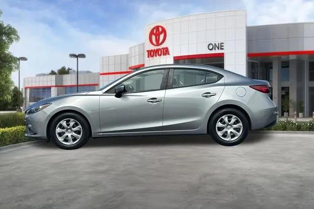2016 Mazda Mazda3 i Sport