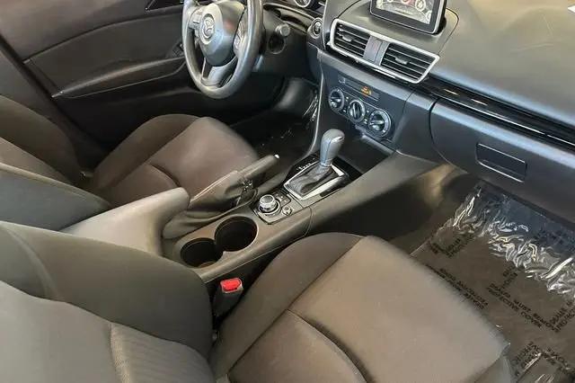 2016 Mazda Mazda3 i Sport