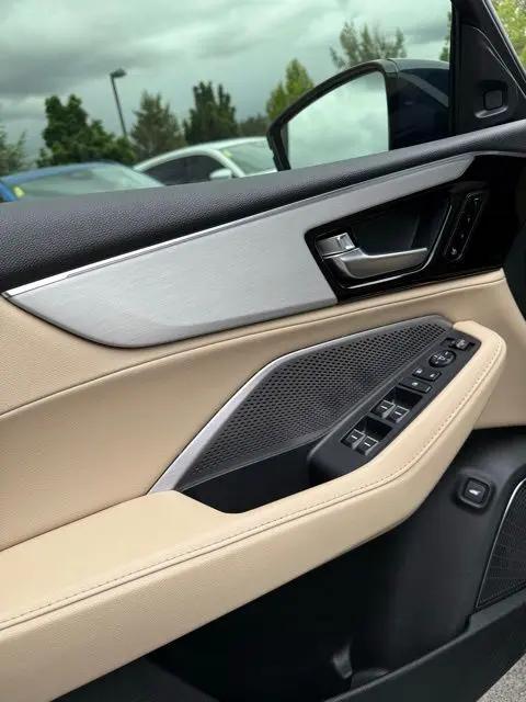 2025 Acura MDX Standard
