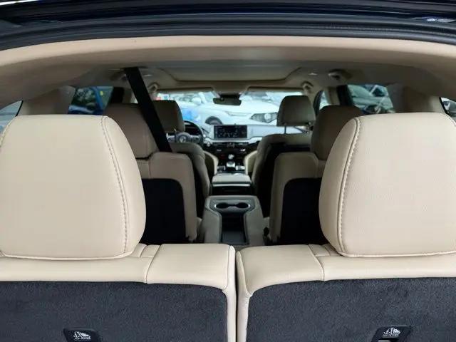 2025 Acura MDX Standard