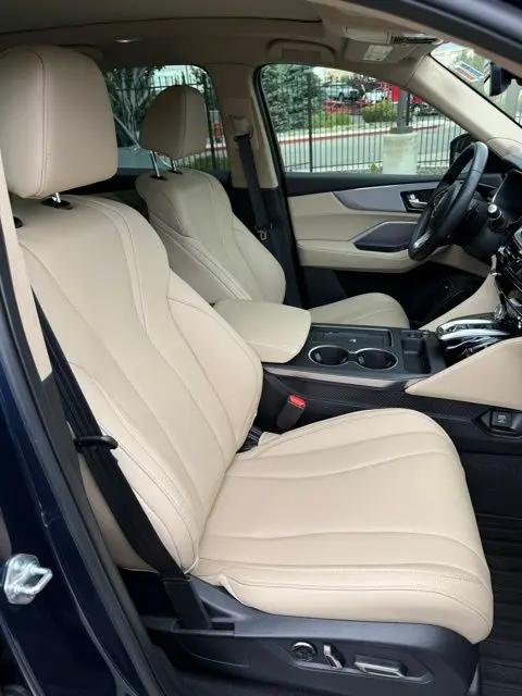 2025 Acura MDX Standard