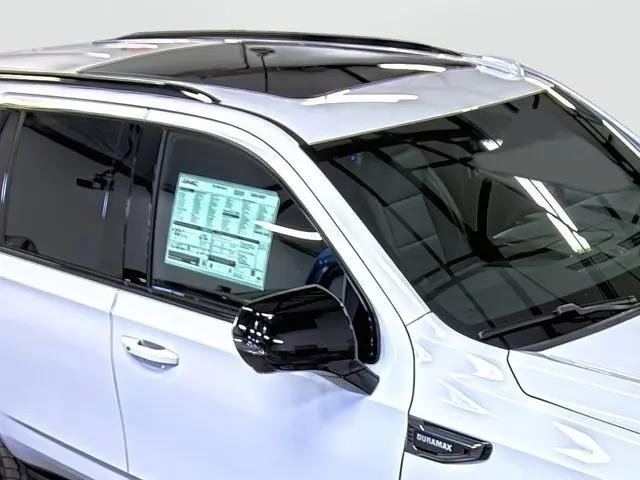 2026 GMC Yukon 4WD AT4