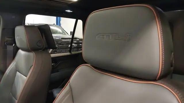 2026 GMC Yukon 4WD AT4