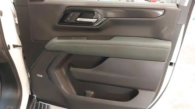 2026 GMC Yukon 4WD AT4