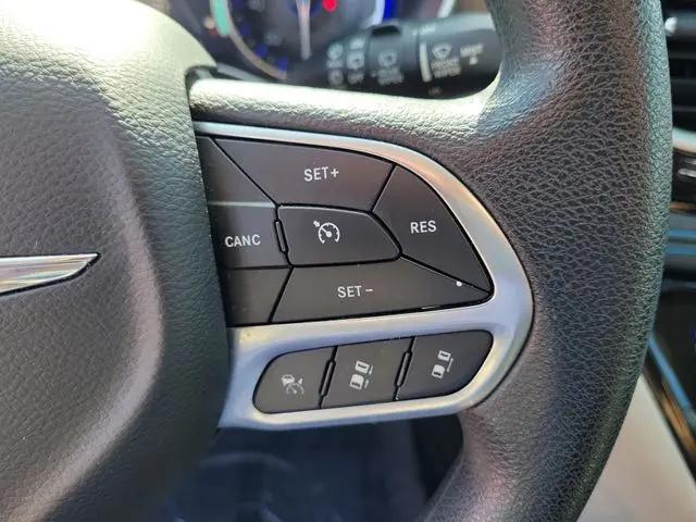 2021 Chrysler Pacifica Touring