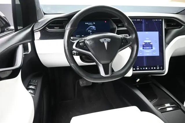 2019 Tesla Model X Standard Range