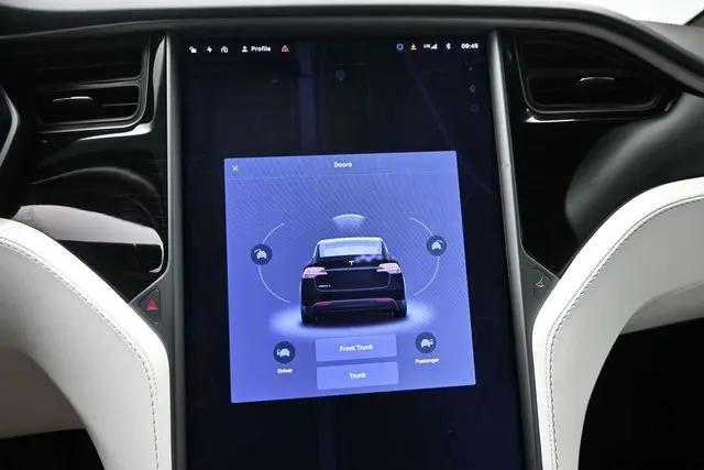 2019 Tesla Model X Standard Range